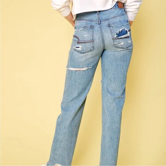 American Eagle Womens 90s Straight Pride Jeans Sz 10 Distressed Light Wash - Image 2