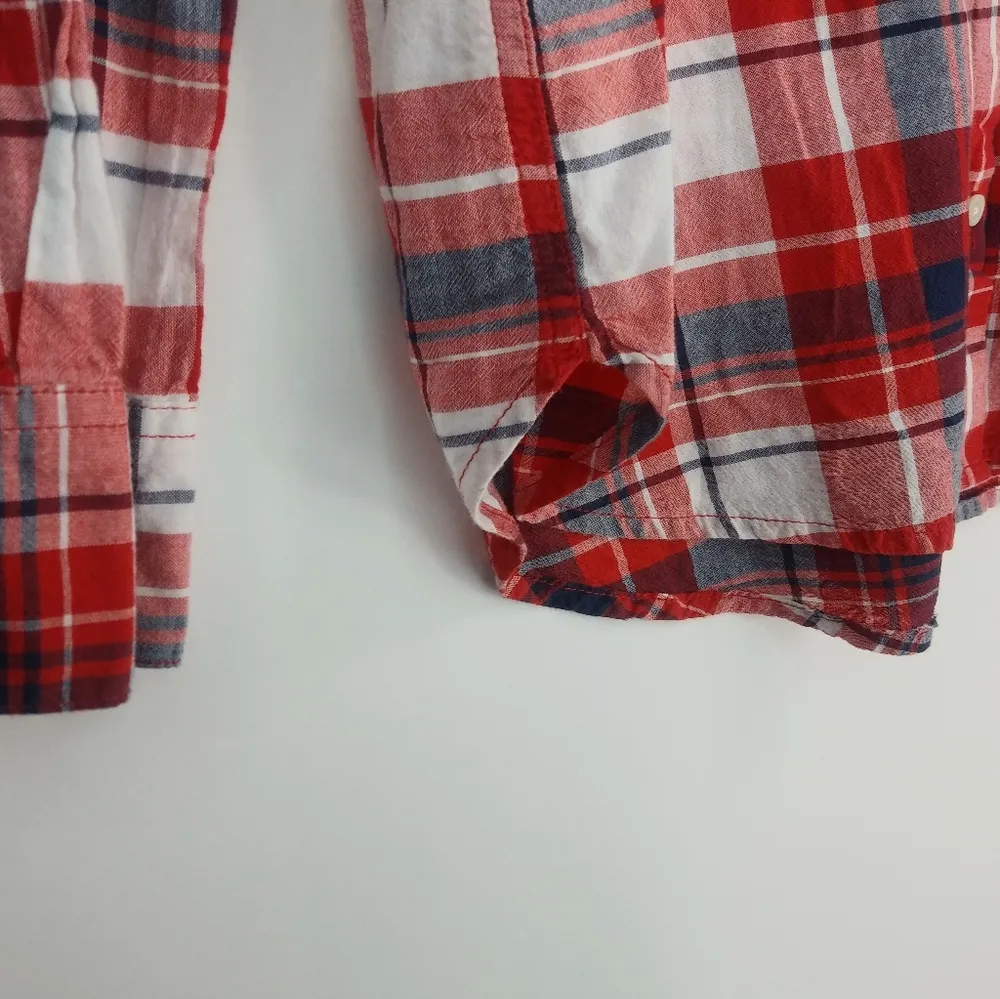 Joe Fresh L Canada Maple Leaf Red Plaid Top - Image 10
