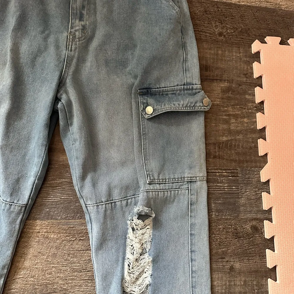 High Waisted Cargo Jeans - Image 4