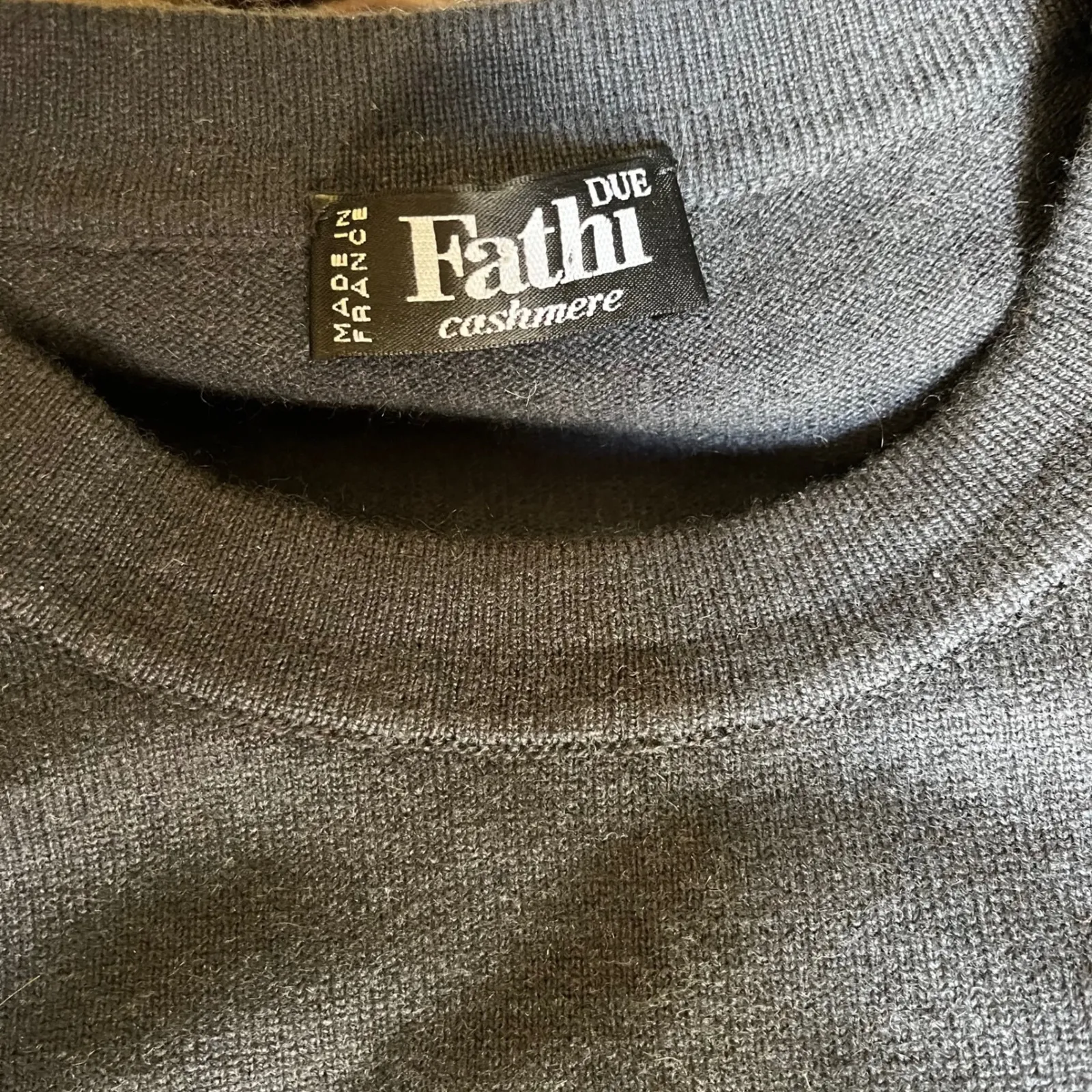 Vintage 90s Fathi Due France 100% Cashmere Gray Sweater Dress Minimalist Medium - Image 7