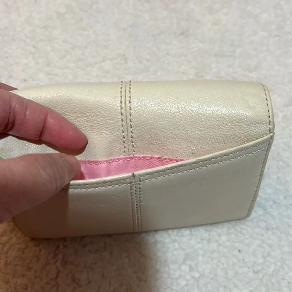 Coach leather bi fold women wallet - Image 8