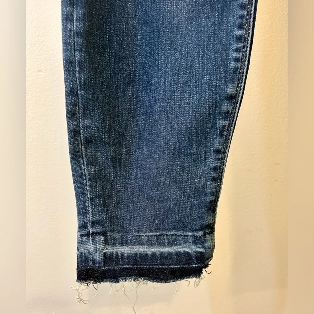 NWT Spanx Distressed Denim Skinny Jeans Leggings Size Medium - Image 7