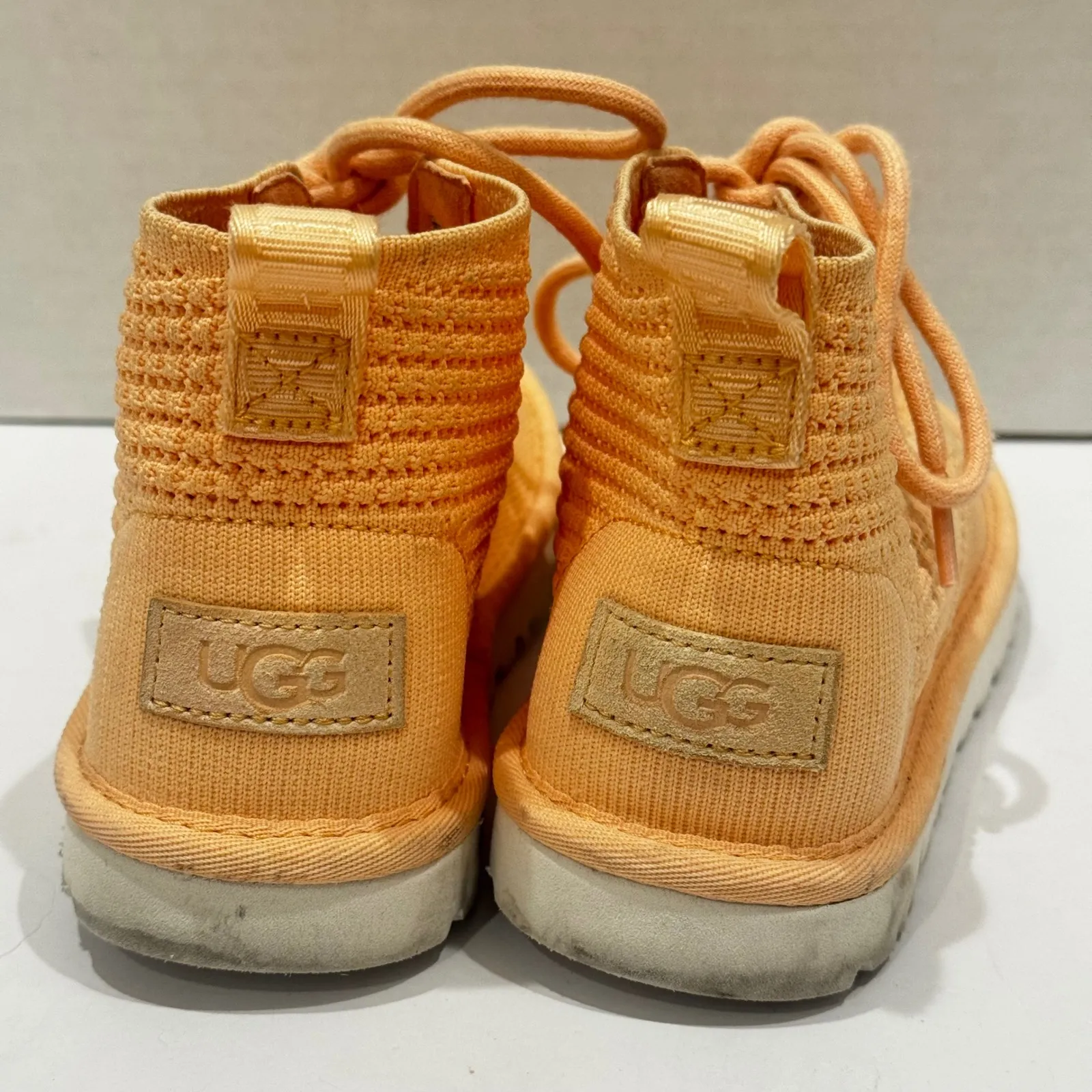 UGG Neumel breeze Chukka Ankle Boots Peach Knit Lace Up Casual Women's Size 7 - Image 4
