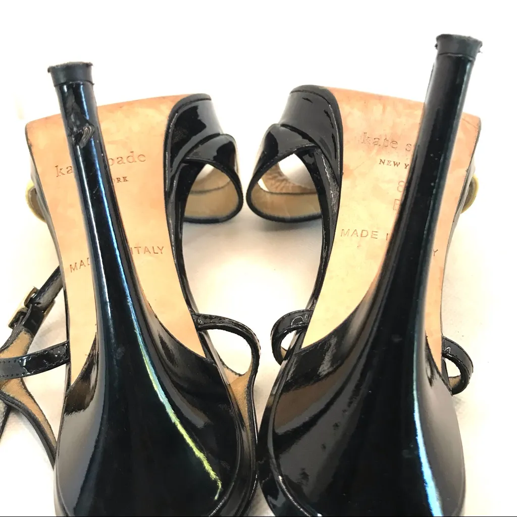 KATE SPADE BLACK AND CREAM PATENT LEATHER CRISS CROSS VAMP HEELS (8B) - Image 10