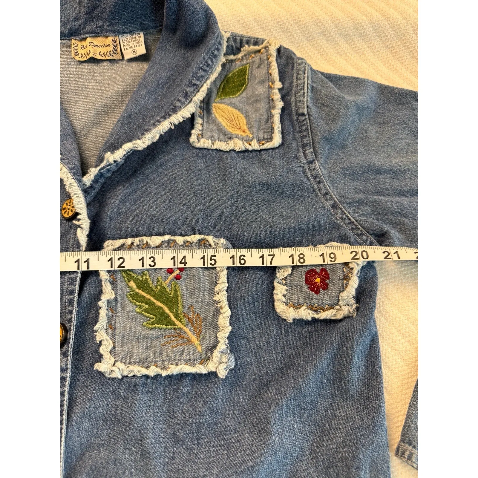 Y2K Boho Patchwork Denim Fall Jacket W/ Embroidered Leaf Motif Raw Hem Pockets M Blue Size M - Image 4