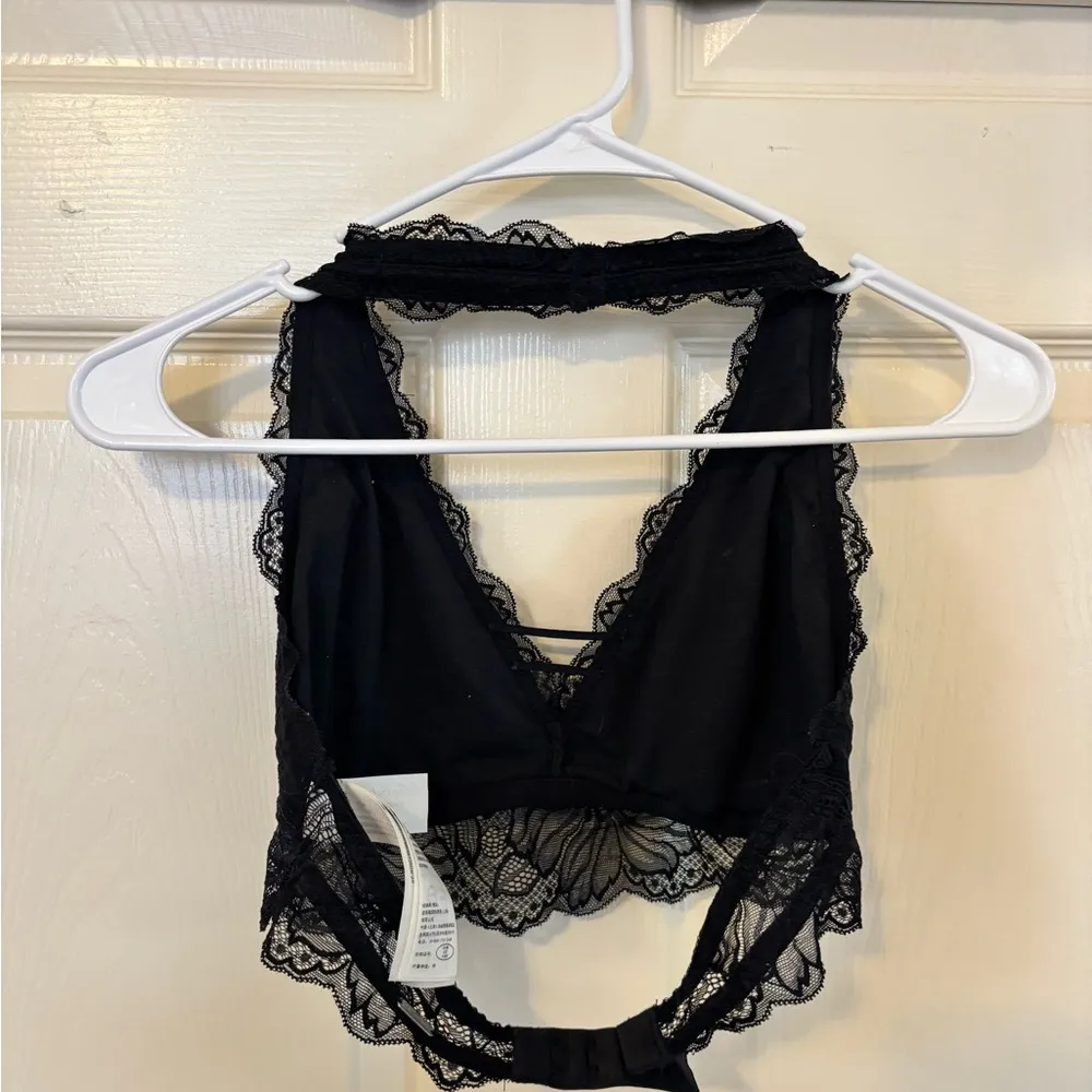 Elegant Black Lace Bralette - Image 2