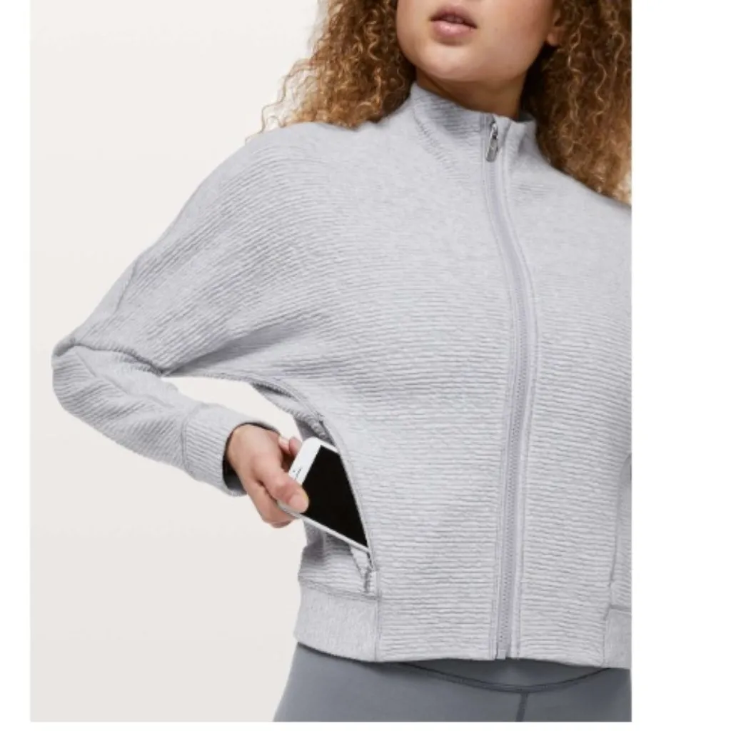 Lululemon Easy Going Jacket Heathered Silverscreen Grey | Size 4 - Image 3