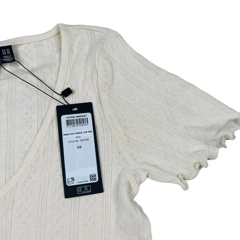 Vero Moda Short Sleeve V Neck Babydoll Style Top Birch Cream NEW Size XS - Image 2