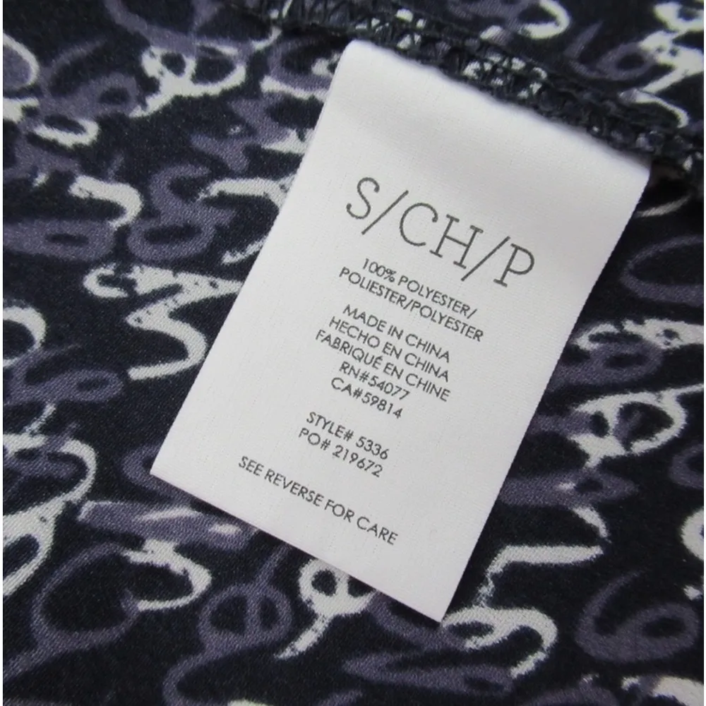 Cabi Te Amo Blouse
Size Small - Image 9