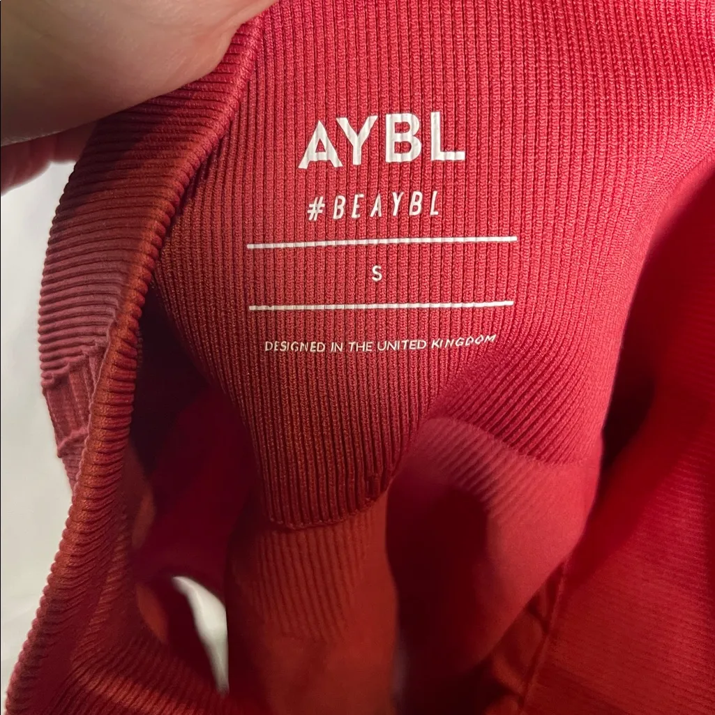 AYBL WOMENS COMPRESSION SEAMLESS SHORTS SMALL - Image 3