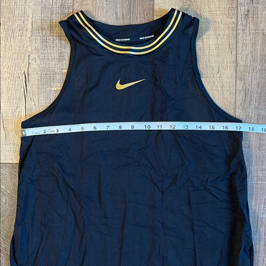 Nike Running Glam Dri Fit Black & Gold Mesh Tank Top Size Medium - Image 7