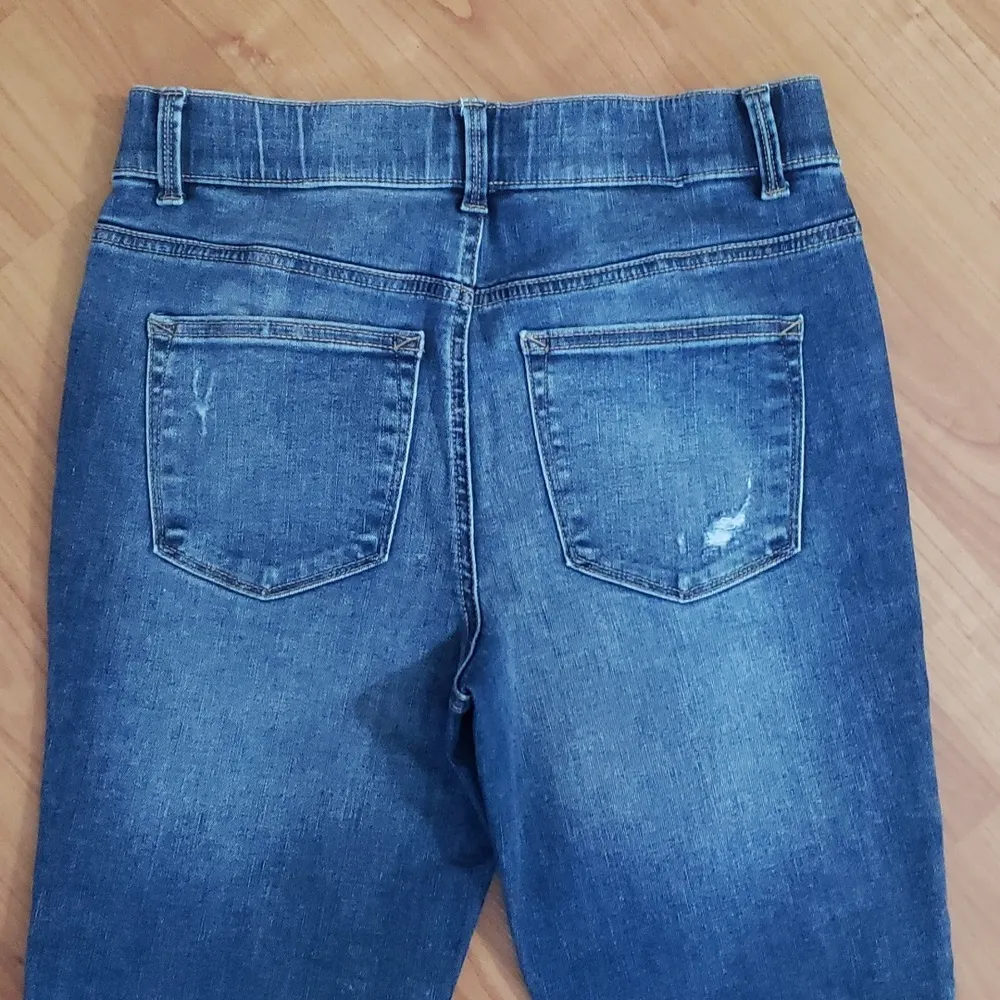 Maurices Super High-Rise Pull On Jeans Small - Image 8