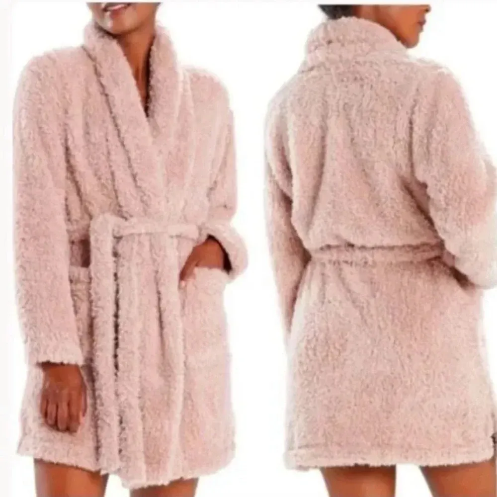 Natori Teddy plush fuzzy pink blush front pockets short robe, *missing belt* - Image 2