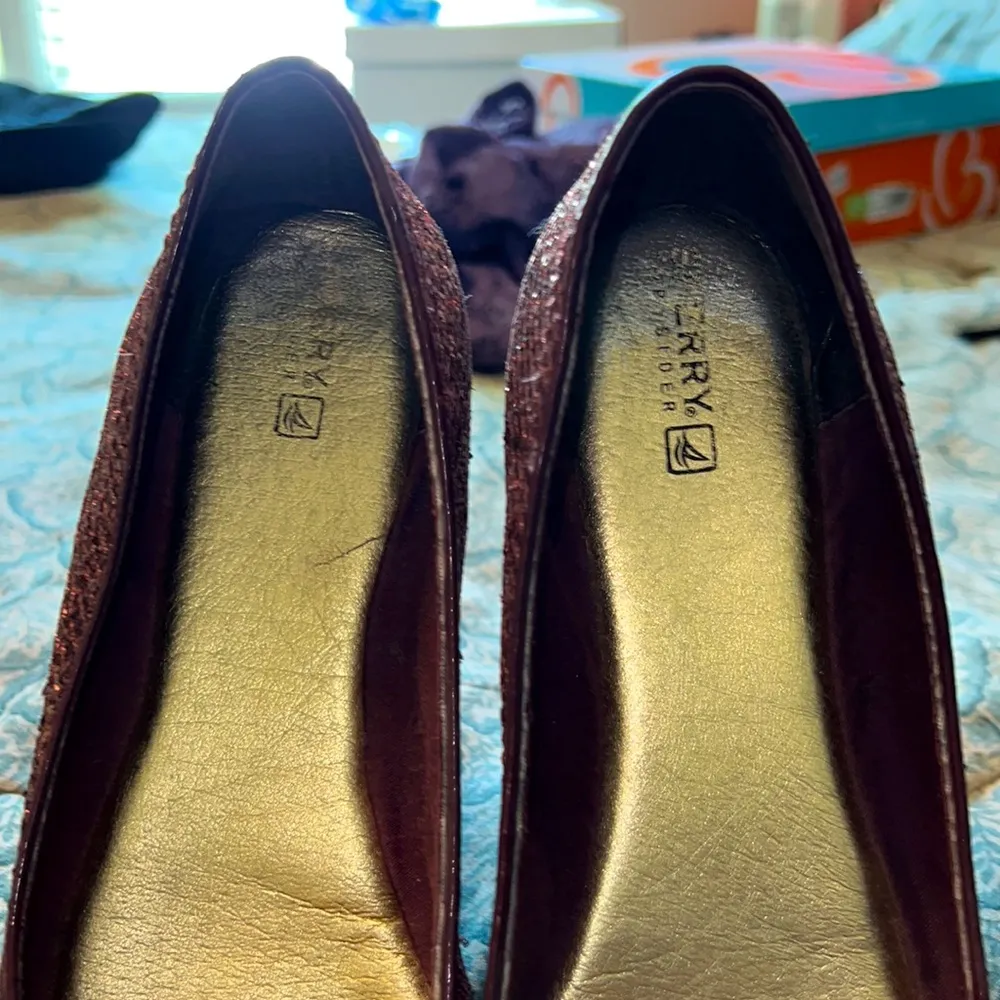 Sperrys! Burgundy/Wine with gold accents! EUC! Size 7.5! - Image 5