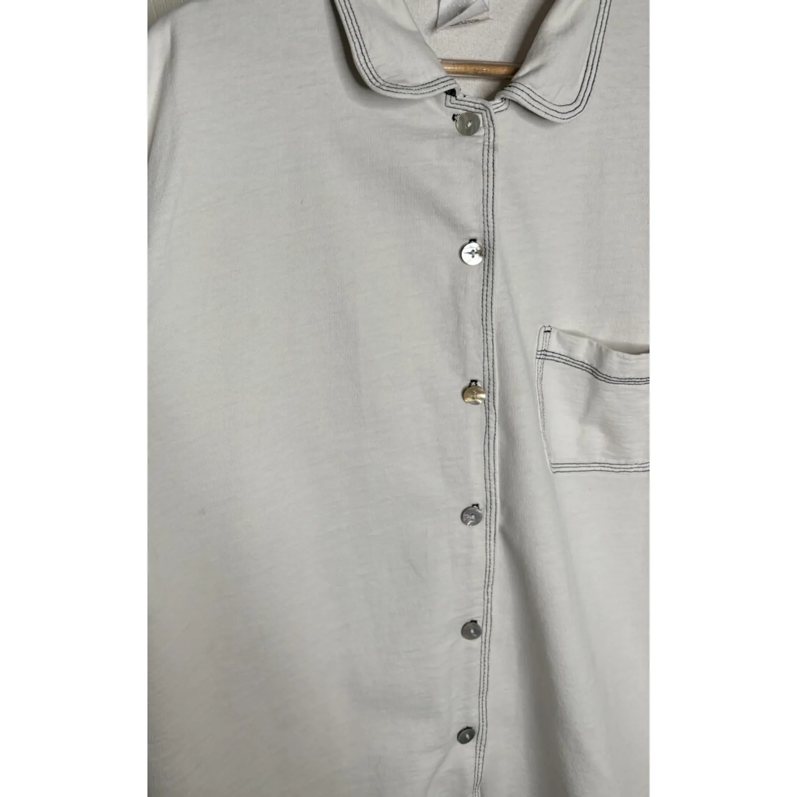 Hot Cotton Button Up Tunic Light Blue Size Large Pocket Abalone Shell Buttons - Image 3