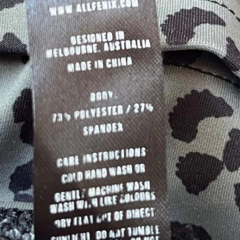 All Fenix Cheetah Print Athletic Womens Leggings Size Small Stripes Olive Gray - Image 57