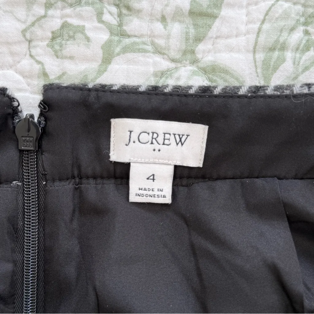 J. Crew Houndstooth Wool Blend Gray & Black Houndstooth Tailored Pencil Skirt 4 - Image 5