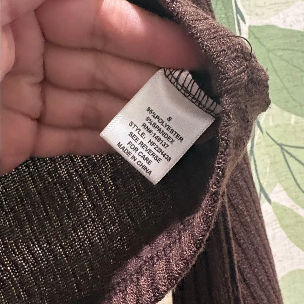 HYFVE Dark Brown Tie-Front Crop Top - Image 3