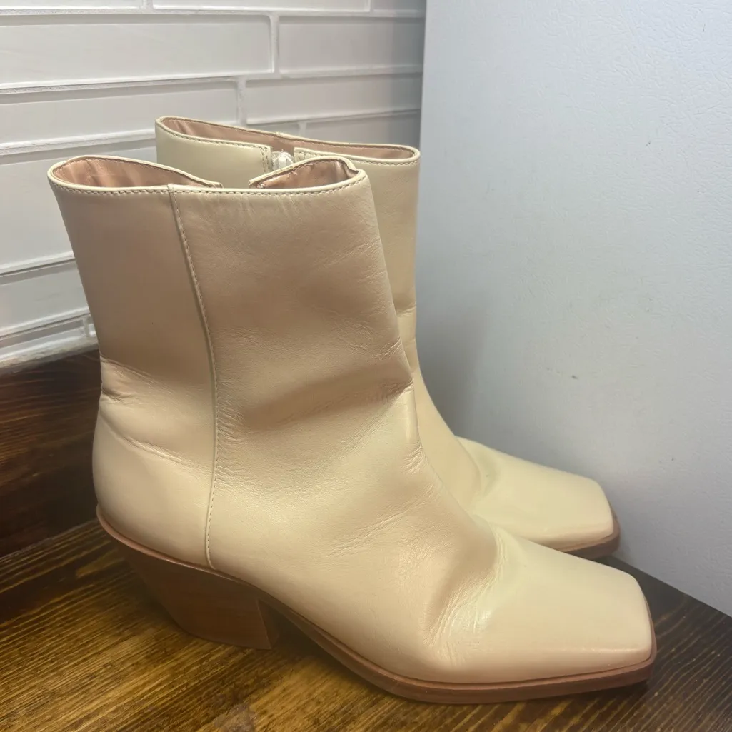 Anthropologie Off White Heeled Squared‎ Toe Boots Size 9 (40) - Image 2