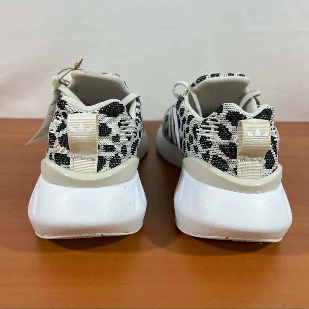 Adidas  Leopard Print Swift Run 22 Women’s Shoe Size 6.5 - Image 4