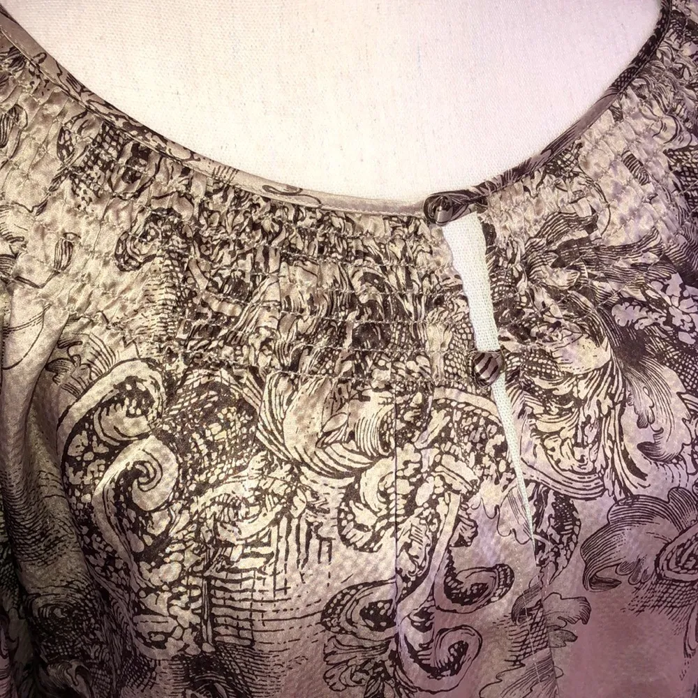 Brown & Gold Baroque Print Open Back 100% Silk Blouse XS - Image 5
