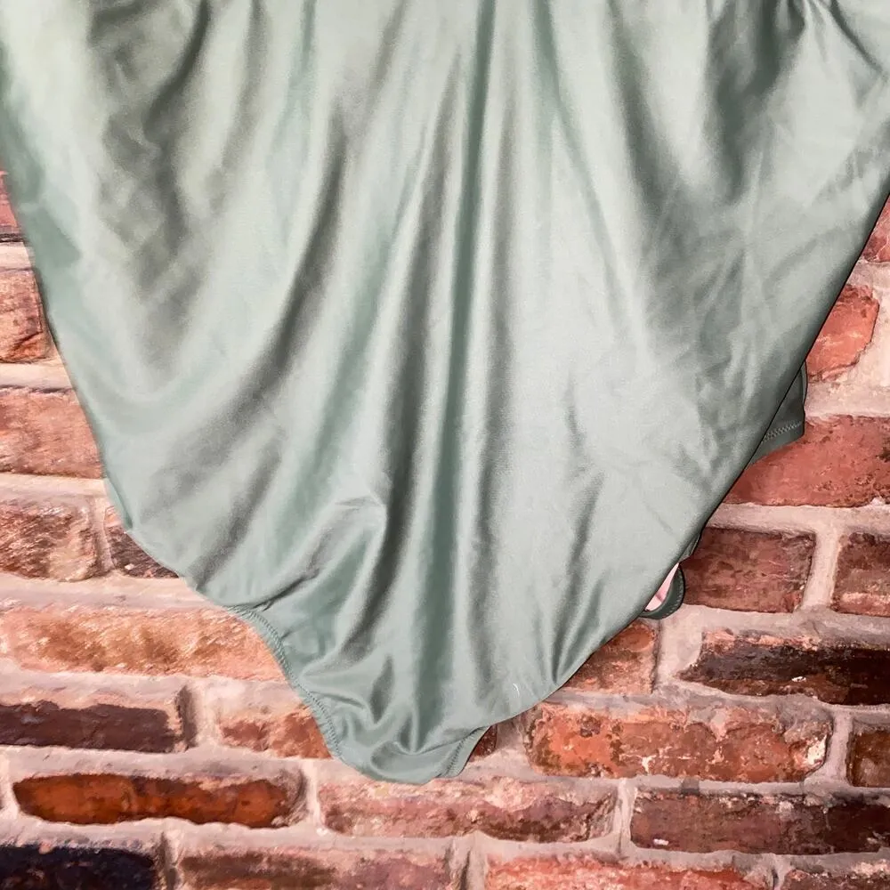 New NWT J. Crew Green Plunge V-Neck One-Piece Swim Bathing Suit Women's Size 24 - Image 4
