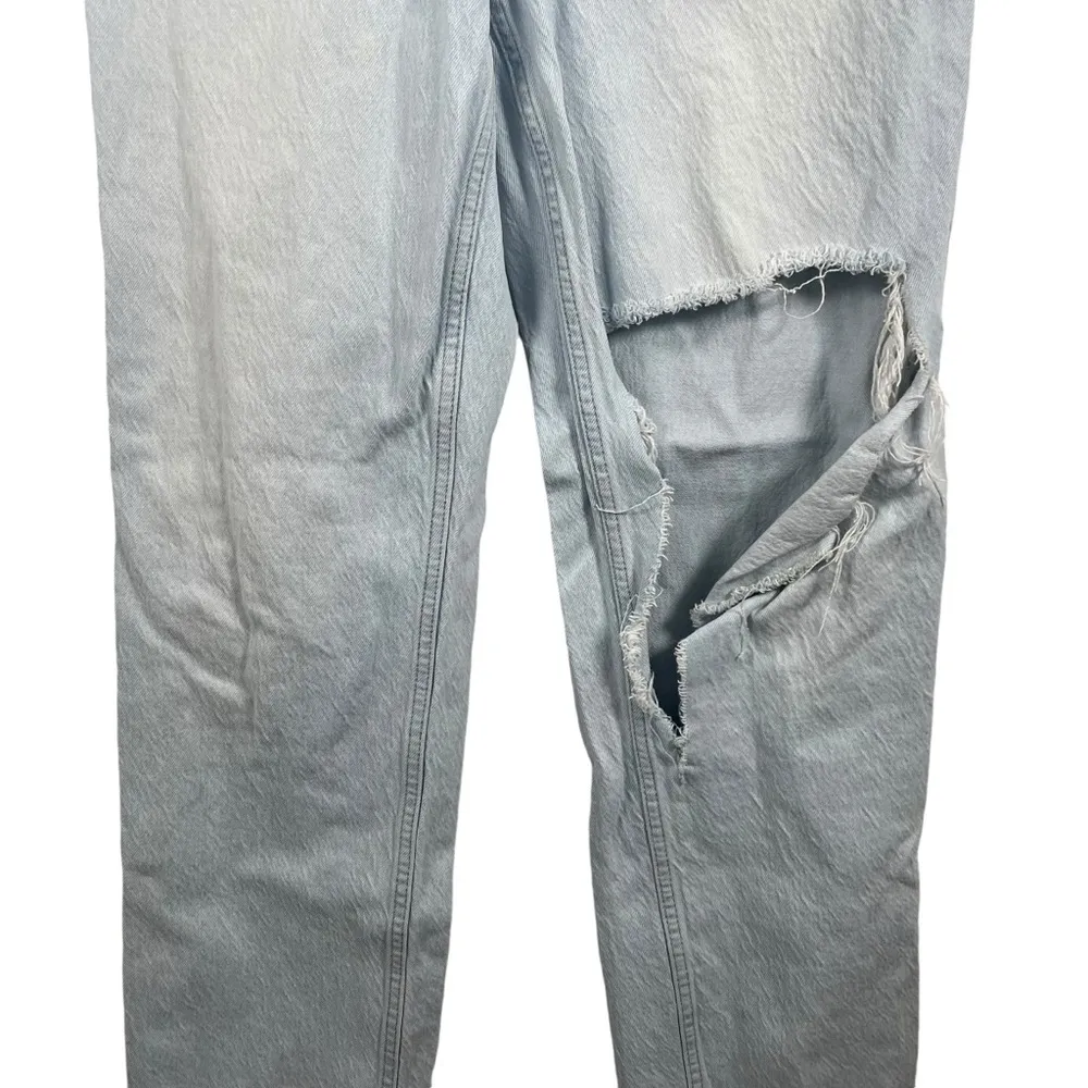 Abercrombie 90s High Rise Straight Ultra Distressed Light Wash Jeans Size 29 - Image 4