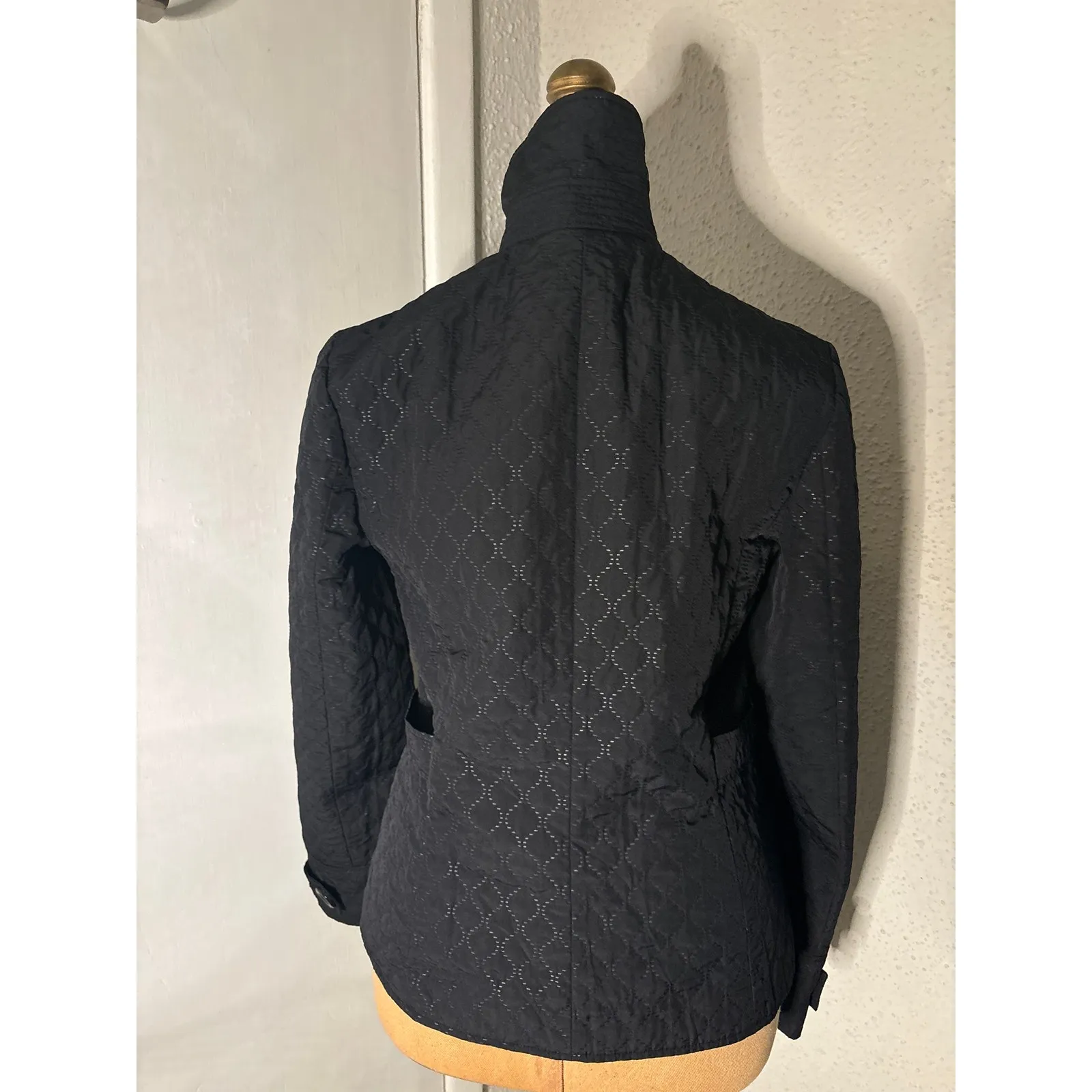 Zara Basic Black Button Down Quilted Jacket M Quiet Luxury Classic Minimalist - Image 2