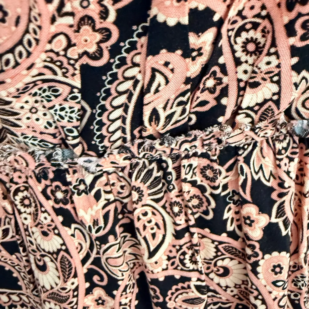 SHOP NEIGHBOR BOHO Babydoll Paisley Tiered Sleeveless Mini Dress sized Medium Pink - Image 11