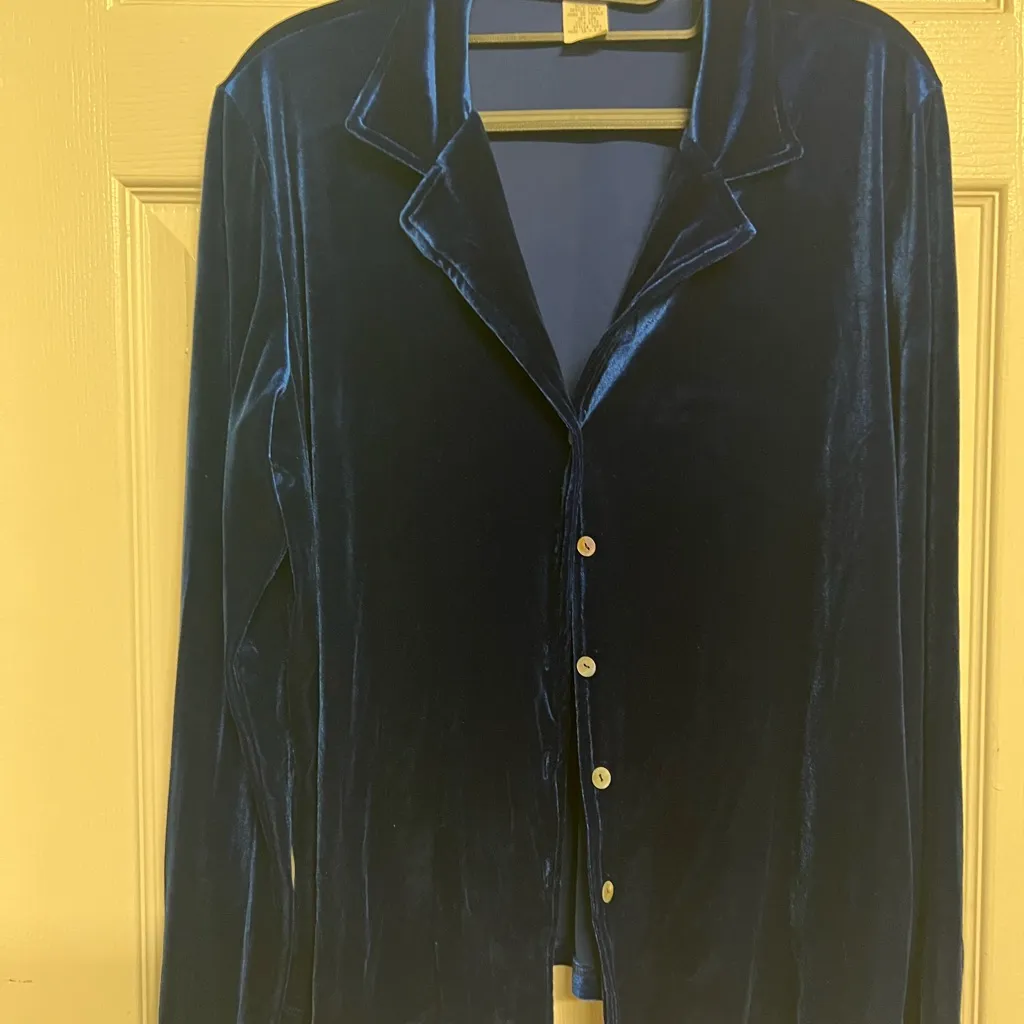 Comfy USA Velour Button - Image 3