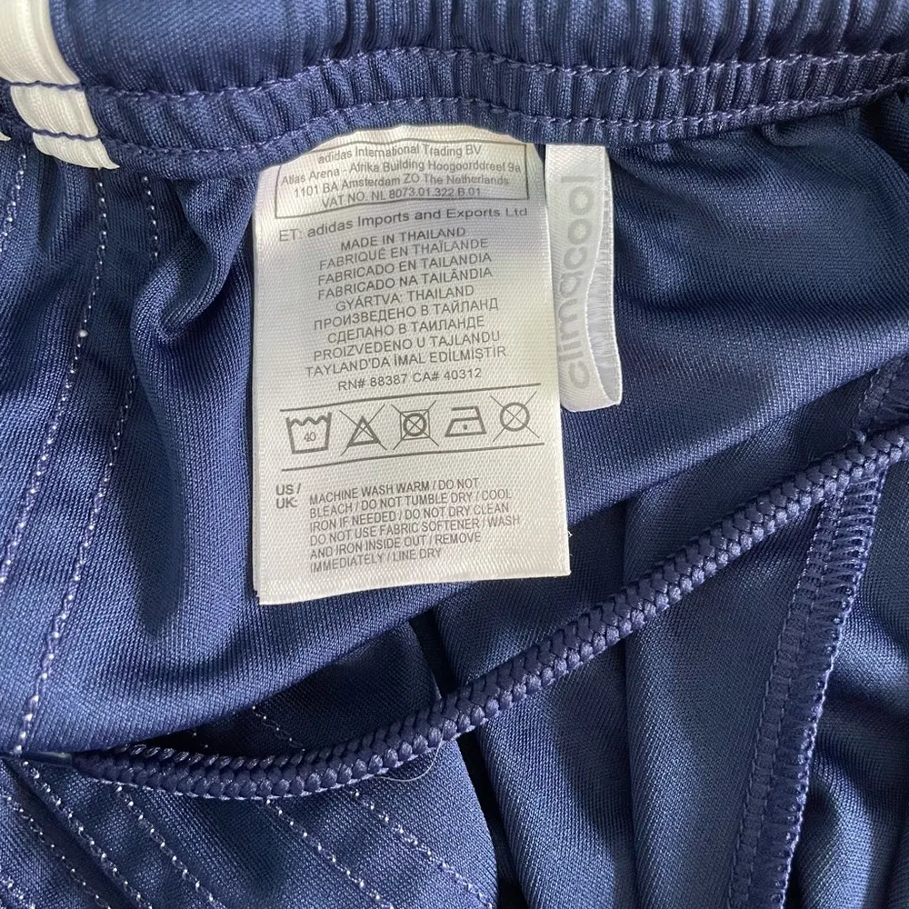 ADIDAS climacool shorts size XS - Image 7
