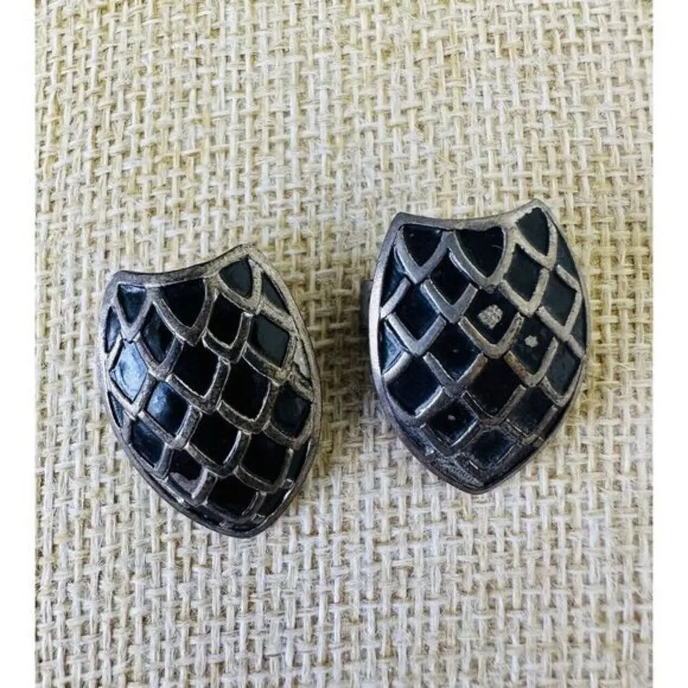 1920s Silver Tone W/Black Shoe Button Cover Ornamental Stamped Pat. 1419034 2pcs - Image 2