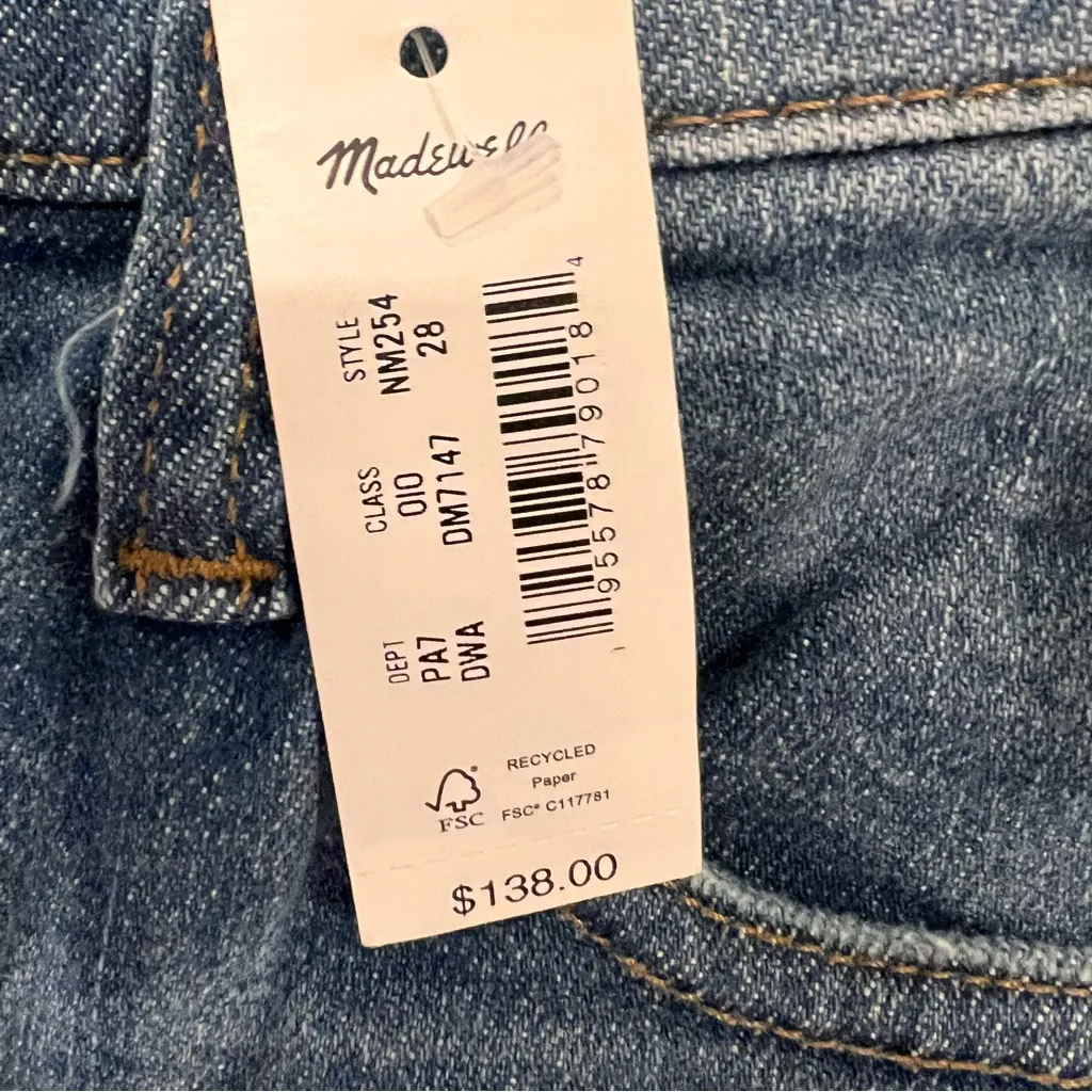 Madewell Light Blue Jeans NWT - Low Rise Skinny Flare Size 28 -$138.00 Retail - Image 5