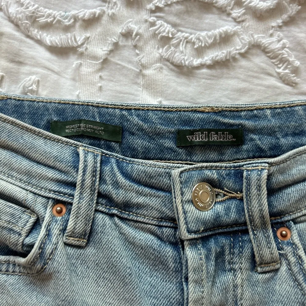 Size 0 Light Blue Ripped Straight Jeans - Image 3