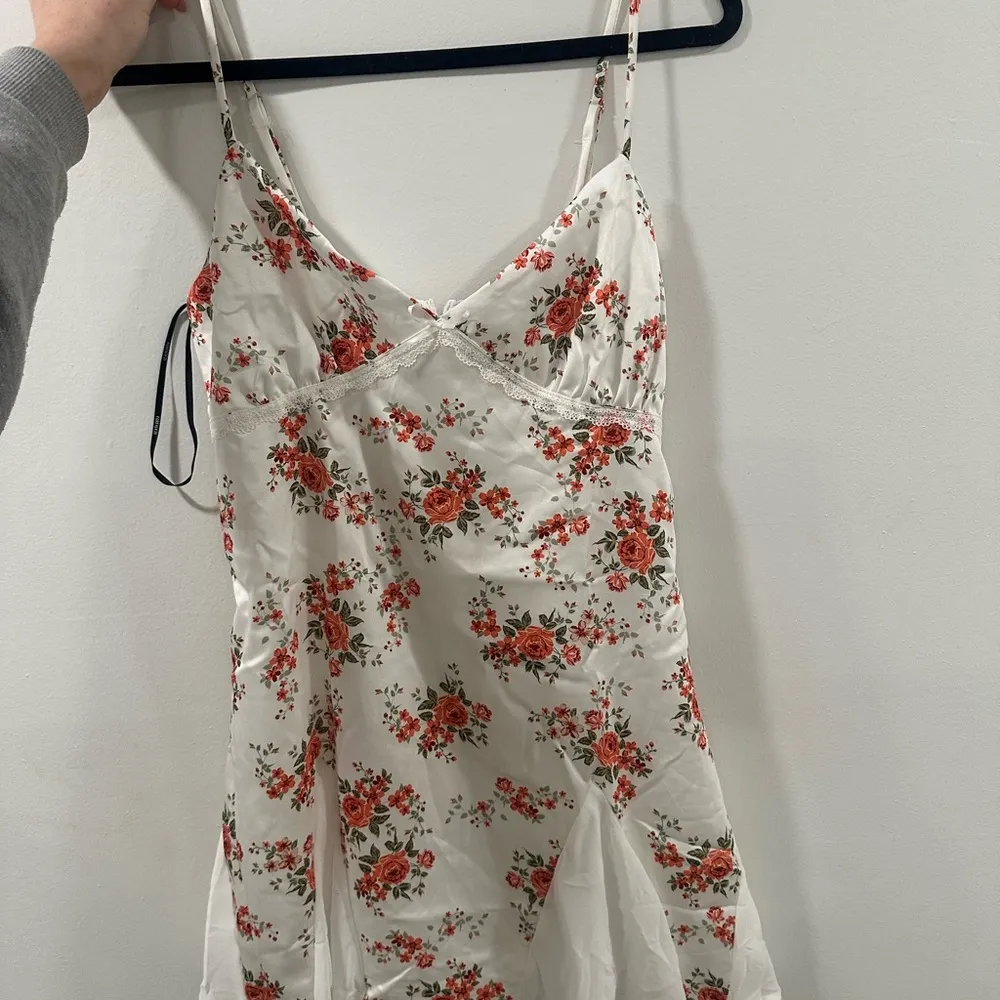 FOREVER 21 NWT dress M - Image 9