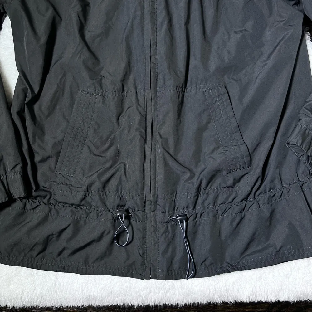 GAP Body Fit Black Lightweight Hooded Jacket - Image 3