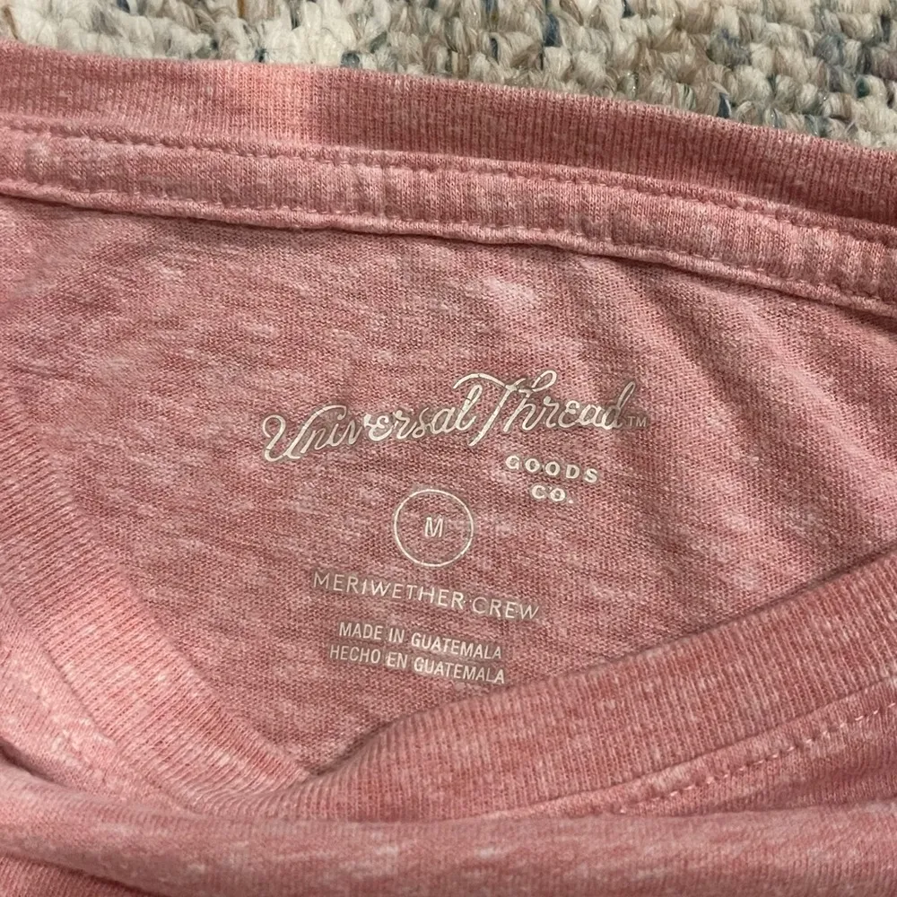 Universal Thread pink short sleeve shirt M - Image 4