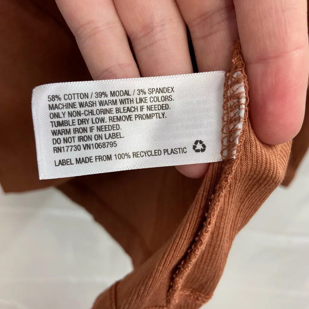 NEW A New Day women’s rust brown tan ribbed stretch long sleeve casual Tshirt XS - Image 5