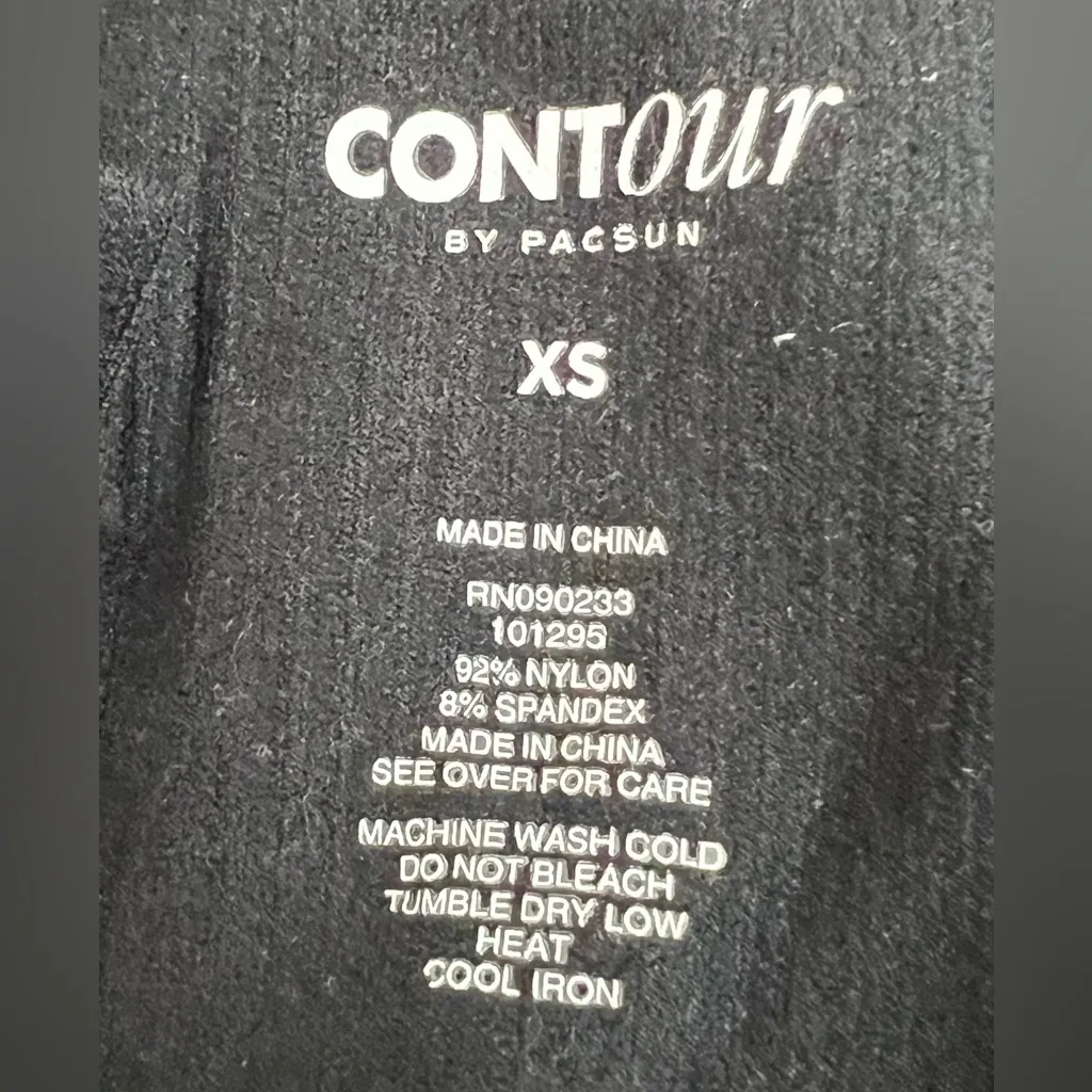 PacSun Contour Women’s Black Long Sleeve Ribbed Crop Top - Size XS - VGUC - Image 4