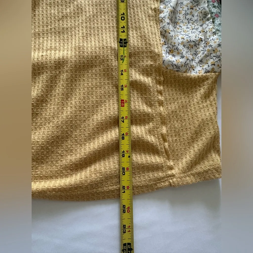 Pink lily women’s large patchwork balloon sleeve crewneck top - Image 4