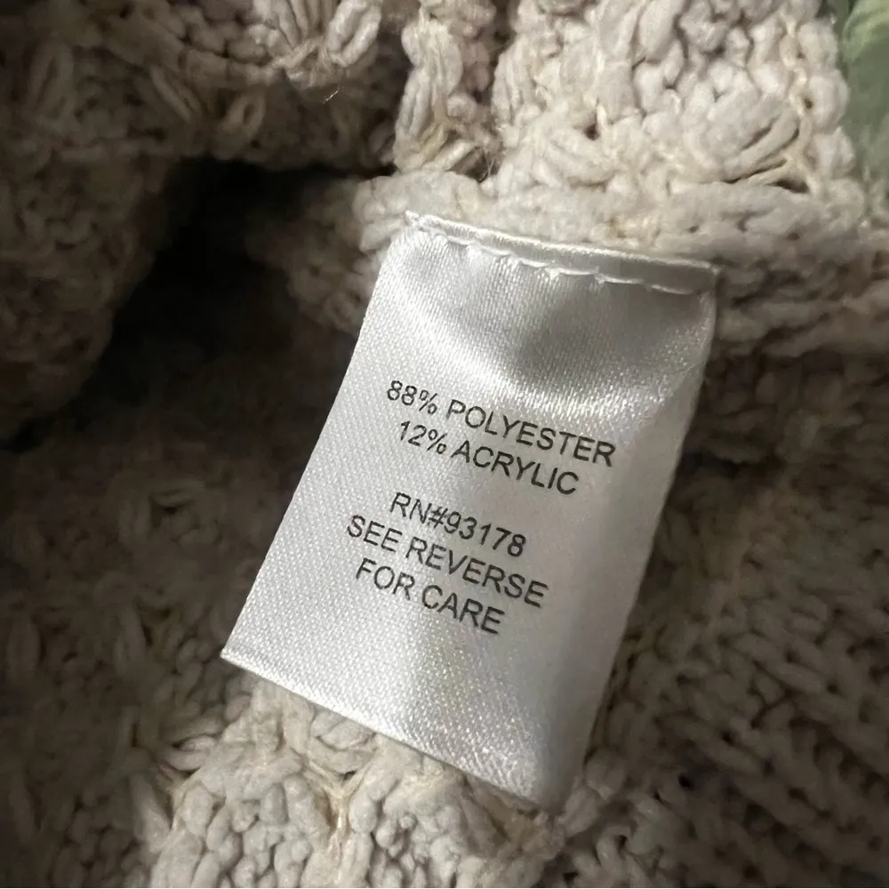 Industry Republic Clothing crop knit oversized cream colored sweater size medium - Image 5