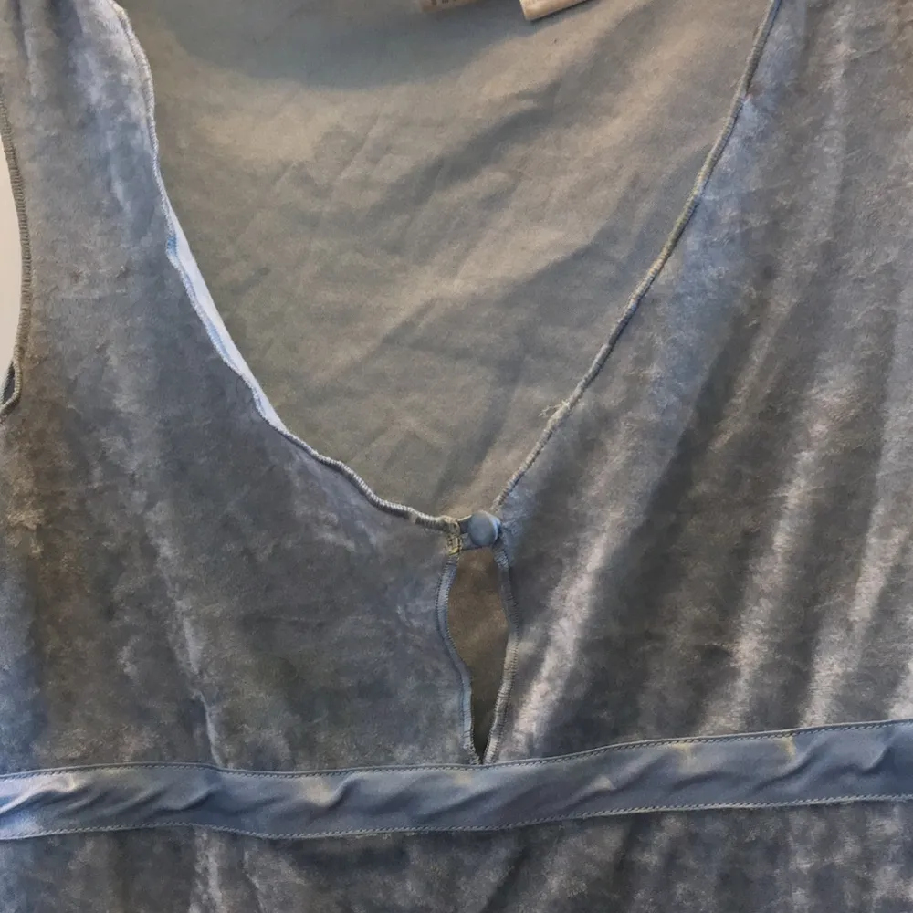 FINAL MARKDOWN Gilligan and O’Malley sleep top medium - Image 3