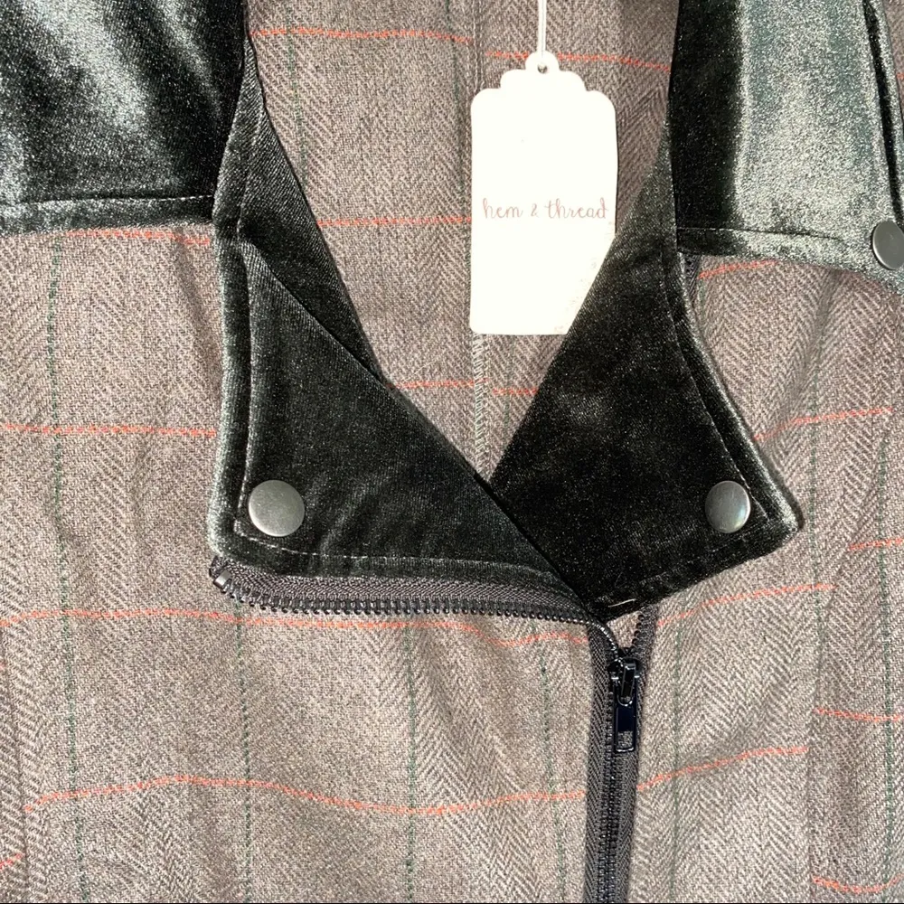 Hem & Thread Plaid Herringbone Vest Size Small - Image 4