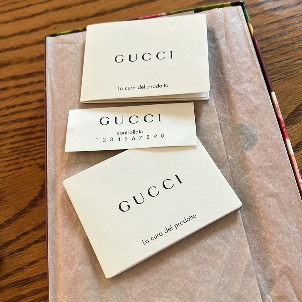 Gucci Bloom Floral iPhone Case w/Box & Tags iPhone SE 2nd 3rd Generation & More - Image 6