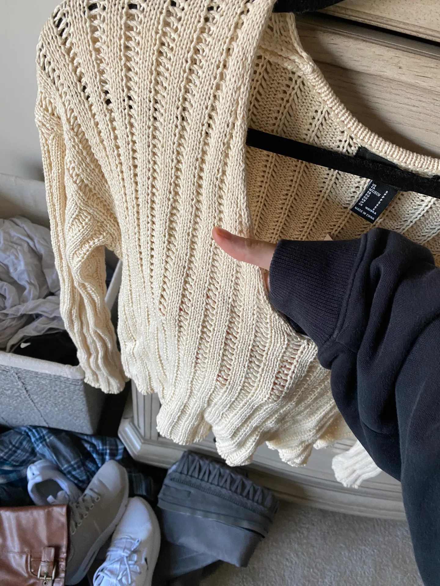 Croped Tan Sweater - Image 3