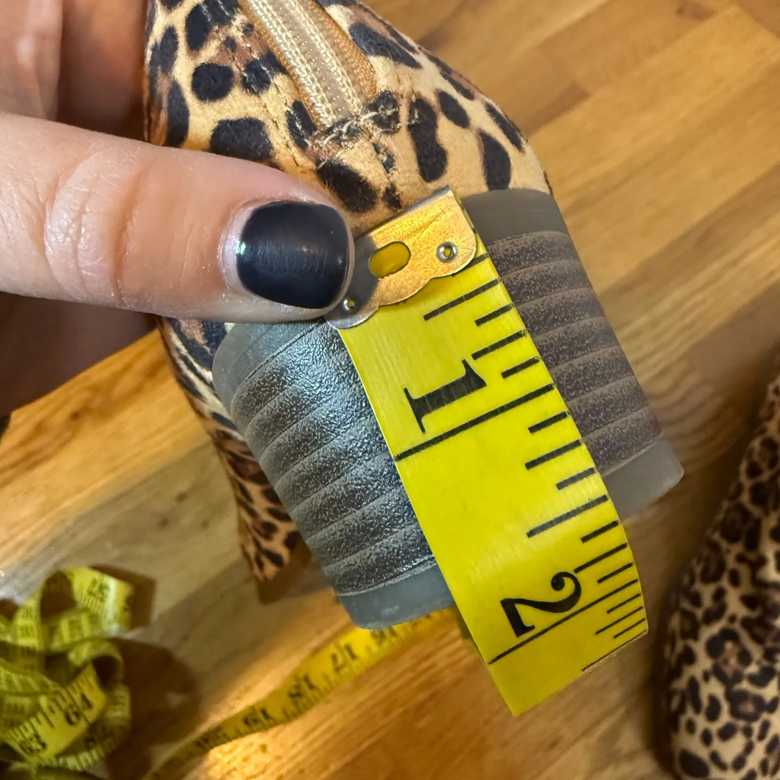 Kenneth Cole Reaction Womens 7 37 Animal Leopard Print Low Ankle Heel Booties - Image 9