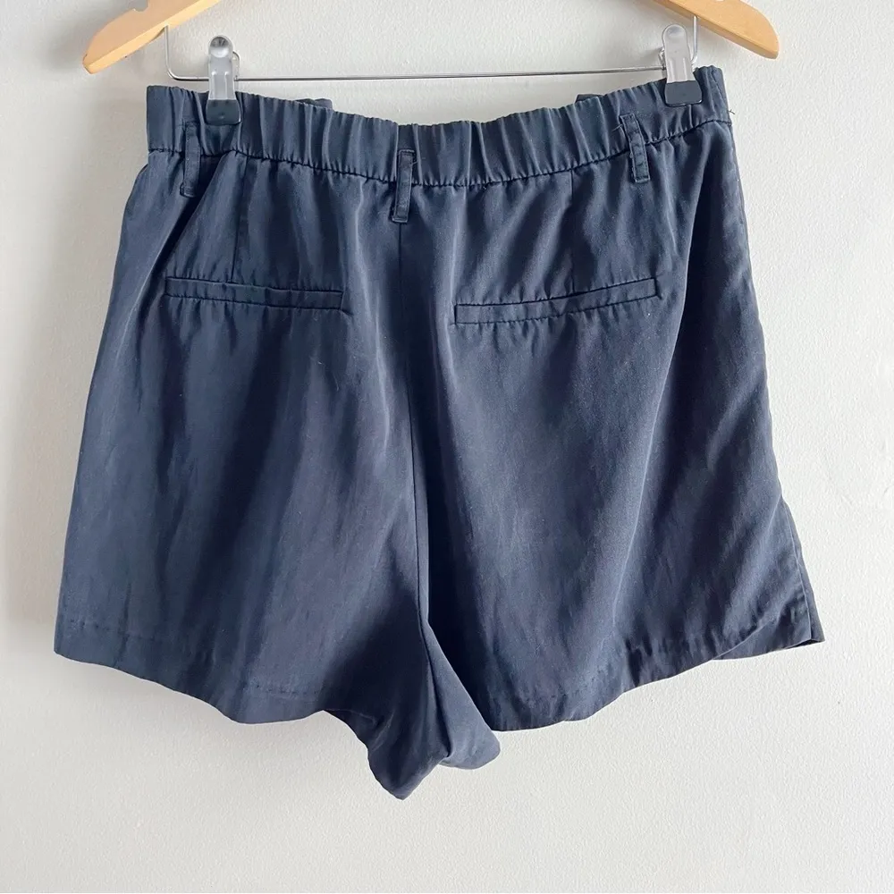 Zara High Waisted Paperbag Shorts in Black/Charcoal Grey,‎ Size Large - Image 8
