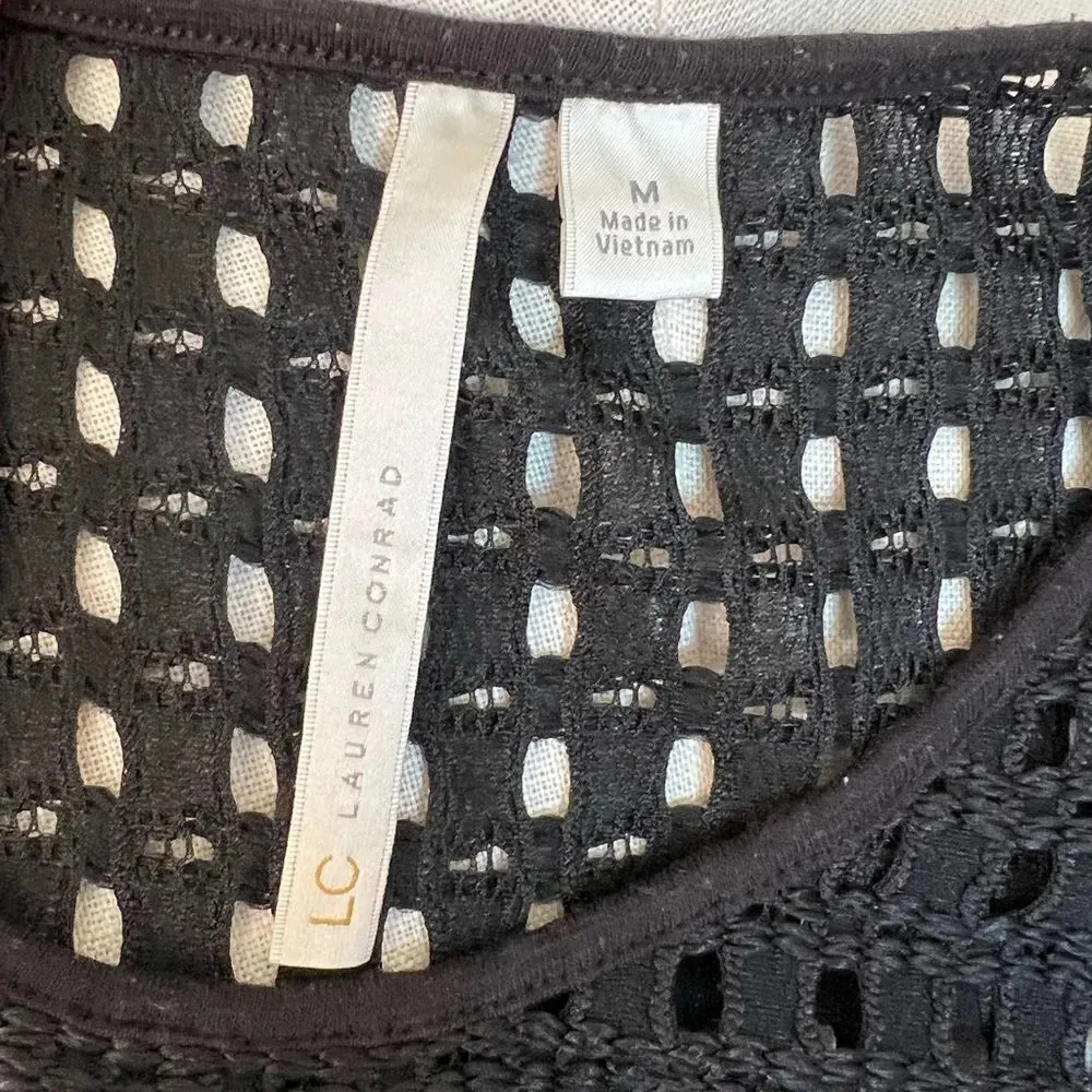 Lauren Conrad black top with flutter sleeves Size medium - Image 7