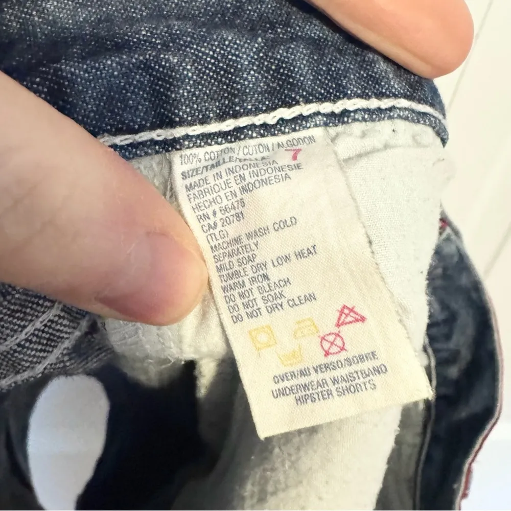 Vintage 90’s Tommy Hilfiger “tommy girl” Blue Denim Shorts Sz 7 - Image 4