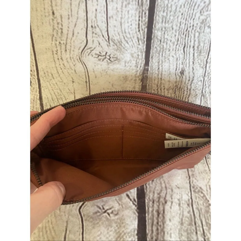Lululemon curved wristlet in ancient copper - Image 7